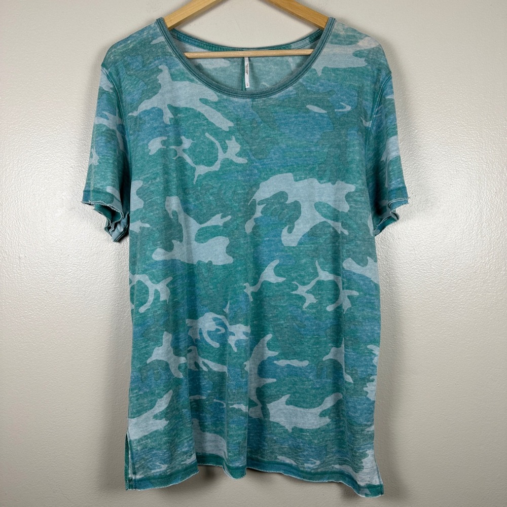 Free People Women's Large T-Shirt Teal Blue Camo We The Free Boho Hippie